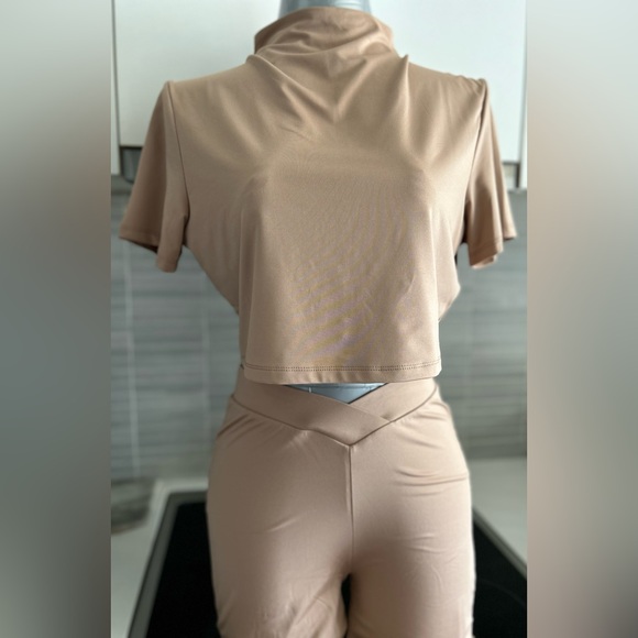 ICON Par Simon Cropped Top - Picture 4 of 4